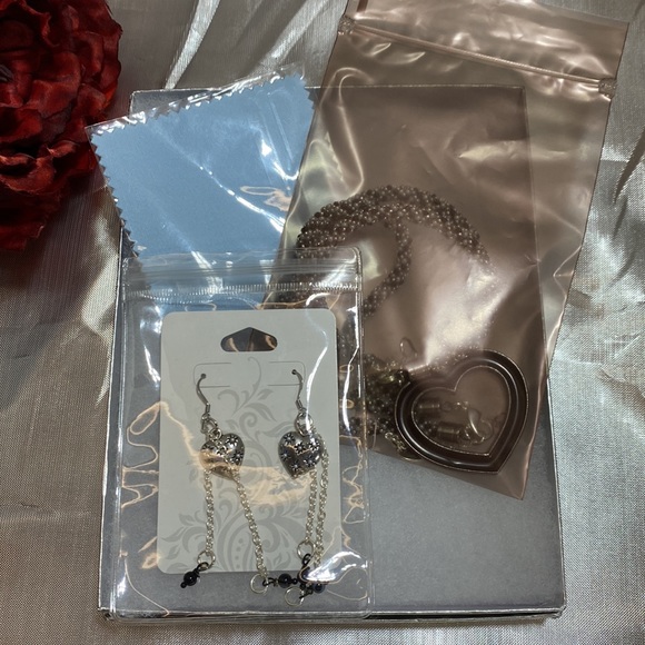 NEW!  BLACK, GRAY, & SILVER Heart Jewelry Set by Jewelry From the Heart - Picture 9 of 9